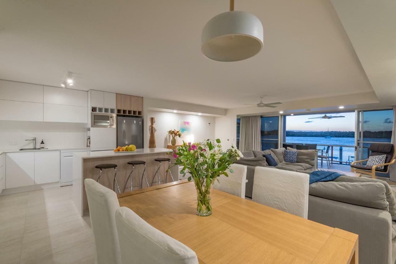 Anchorage - Riverfront Luxury On Gympie Terrace Noosaville Esterno foto